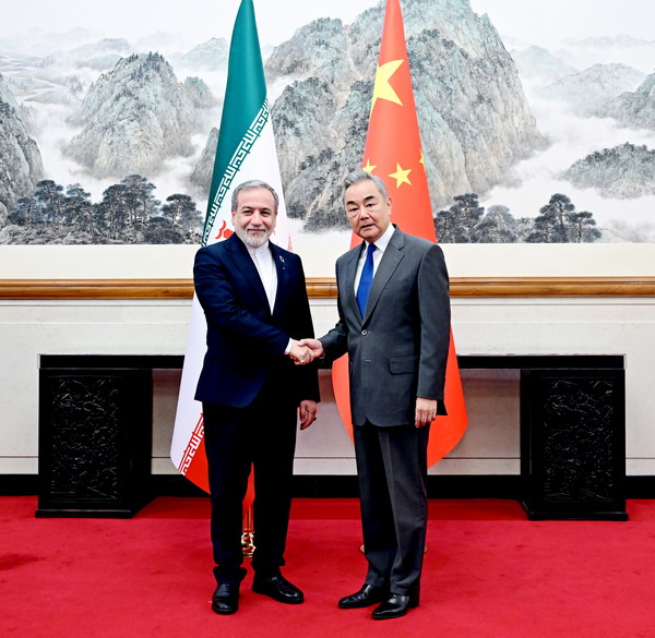 iran-china-wang-yi-araghchi